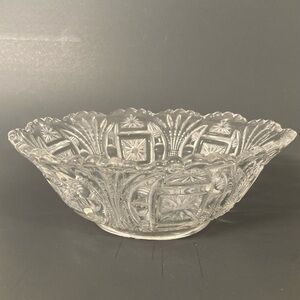 Vintage Early American Pattern Pressed Glass Clear Elegant Bowl